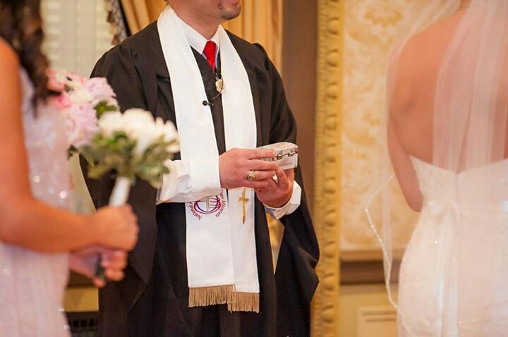 Become a wedding officiant